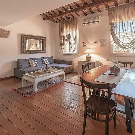 Loft Campo De Fiori Apartment